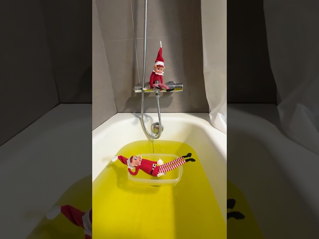 Vídeo relacionado con Peluchilandia Elfos Traviesos Navidad con Certificado de Adopción en Caja Regalo Personalizable Ideales para Niños | Duende Navidad Travieso para Jugar y Decorar (Pack 1 Elfo)
