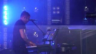 (HD) Nine Inch Nails - La Mer (Live in Charlotte)
