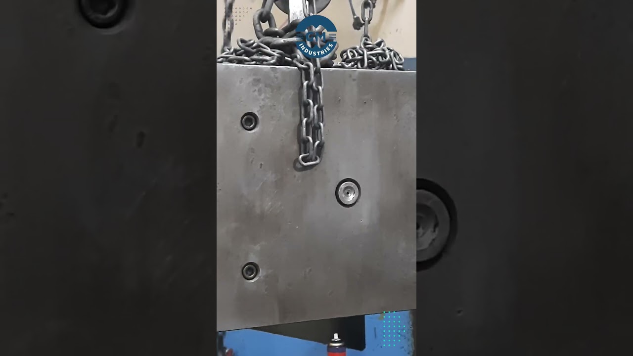 Lifting and Setting up die mold on PLC injection Machine