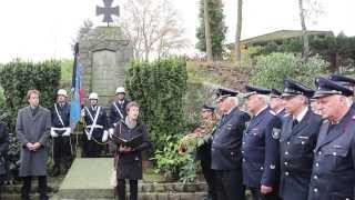 preview picture of video 'Volkstrauertag - Kranzniederlegung in Grossensee'