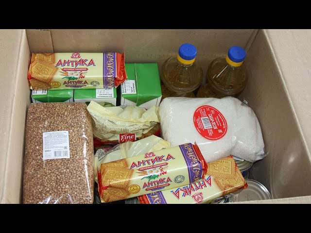 В продуктовые наборы для школьников добавили молоко и консервы