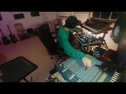 ACIDTAB - Uneasy Acid [LIVE] (Techno ft. Blackbox, Pyramid, TB-03, TR-8)