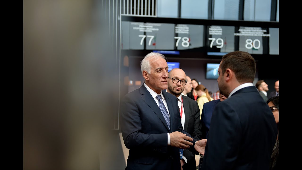 Prezident Vahagn Xaçaturyan Sankt-Peterburqda Beynəlxalq İqtisadi Forumunun plenar iclasında iştirak edib
