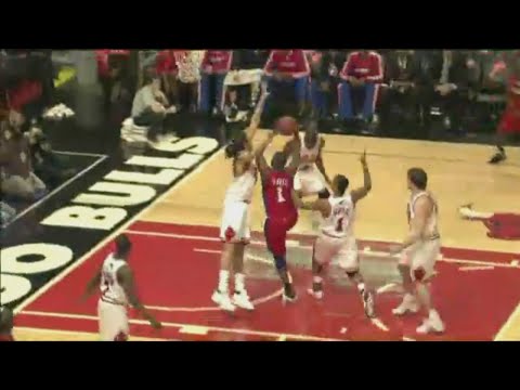 Baron Davis 16 Points 12 Ast @ Bulls, 2008-09.