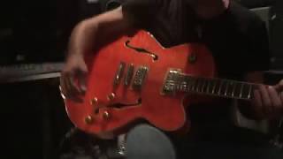 Video thumbnail for Chris playing a little bit on the Yamaha AES1500 by Chris Beall