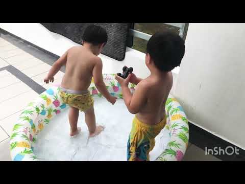 Twins -Aiden & Kingsley #Swimming day 🥰.
