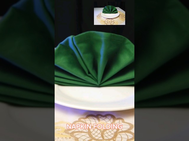 Vídeo relacionado con Creative Converting Black and Gold Number 40 Paper Luncheon Napkins, 13"-16 piezas, 21, 6 1/2"