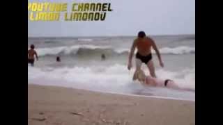 ПРИКОЛ НАШИ НА МОРЕ. РЖУ НЕ МОГУ!