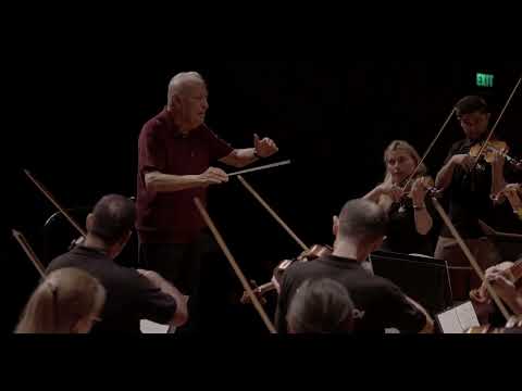 Indian National Anthem | Maestro Zubin Mehta conducts the Symphony Orchestra of India