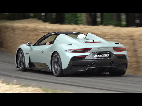 Maserati MC20 Cielo - Exhaust Sounds, Revs, Driving on the Road!