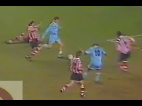 Top Goal -  Noel Whelan Solo-run for Coventry vs Southampton 1995/96