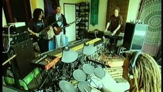 Ozric Tentacles - 'Earshot' - 13/5/04 U.K. T.V. interview and live studio jam