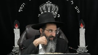 הלכות ספר תורה - ו' - שמות שאינם נמחקים | יורה דעה - סימן רעו | חלק 458 | הרב שי עובד (הרב שי עובד) - התמונה מוצגת ישירות מתוך אתר האינטרנט יוטיוב. זכויות היוצרים בתמונה שייכות ליוצרה. קישור קרדיט למקור התוכן נמצא בתוך דף הסרטון