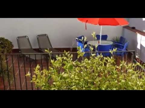 Olvera Townhouse for Rent: Lemon Tree Patio