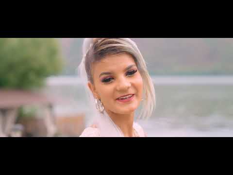 SUNT FEMEIE SMECHERA - Vica si Mikela Gradinaru