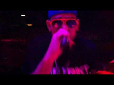 miloMailo & Natural Dread Killaz - Policja goni nas! One love 2010