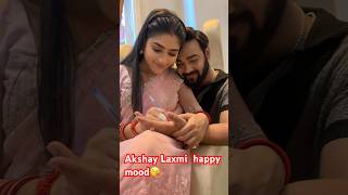 Akshay laxmi happy mood hindisong song love music couple romantic romance funny kissing