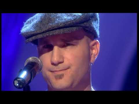 Mad World - Michael Andrews ft. Gary Jules TOTP 2003