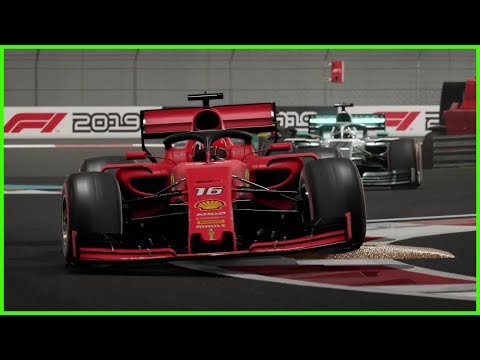 F1 2019 VS F1 2010 - Ferrari F10 - Review 😍