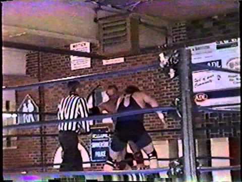 Duke MacIsaac vs Buddy Lane - RAW - April 24th 2001