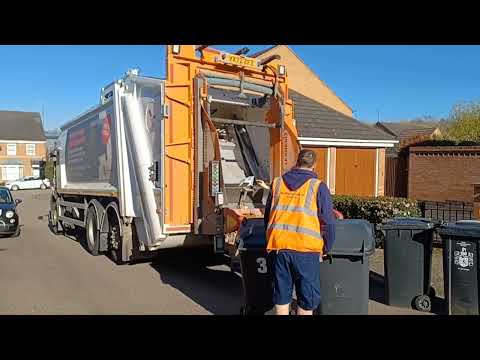Dennis Elite + Olympus Bin Lorry on General Waste, ZFZ