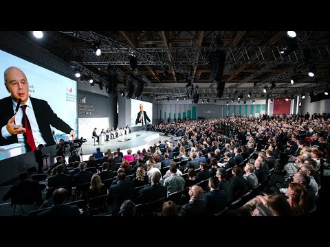 Почему правительство не знает как оживить экономику. Разговор с Константином Мерзликиным