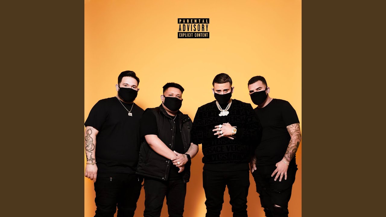 Fuerza Regida - Entre Tanto Santo Falso