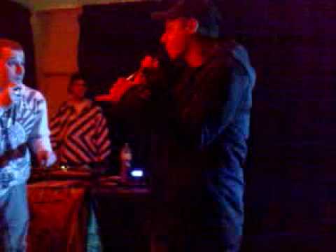 efr3n y chinone con dj martiyo en la cosa nostra