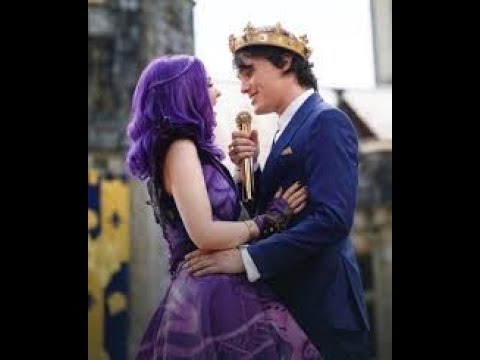 Descendants Ben & Mal find out they are having twin babies