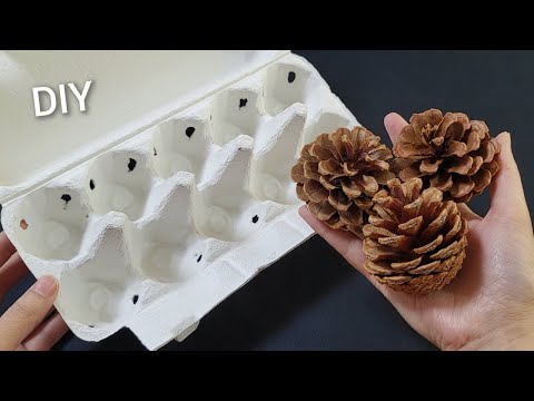 SUPERBE ! Regardez ce que j'ai fait avec un carton d'œufs et une pomme de pin. Idée de recyclage DIY