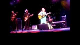 Kim Lenz with The Modern Sounds & Deke Dickerson - Follow Me