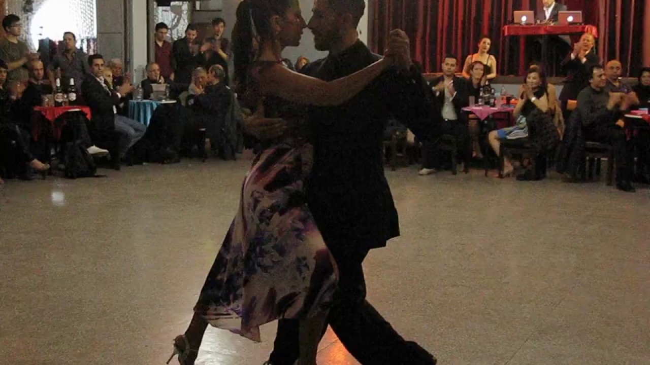 VIRGINIA GOMEZ y CHRISTIAN MARQUEZ "LOS TOTIS" en Viva La Pepa! Milonga (2/4)