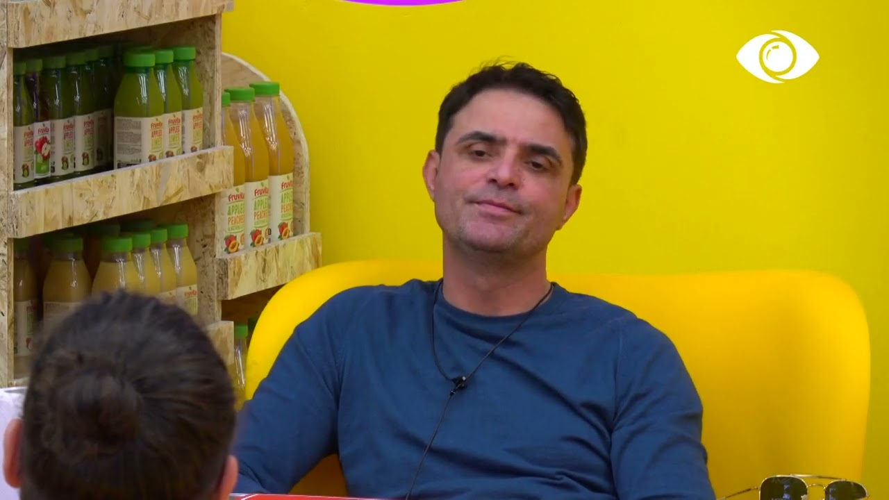 Armaldo bisedon me Gertin: Lufta ime me Luizin...