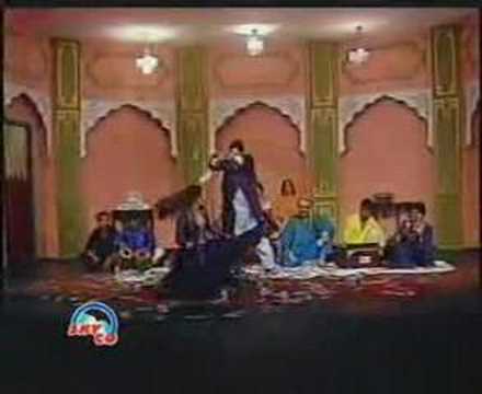 Mein teray pichay reh gayee