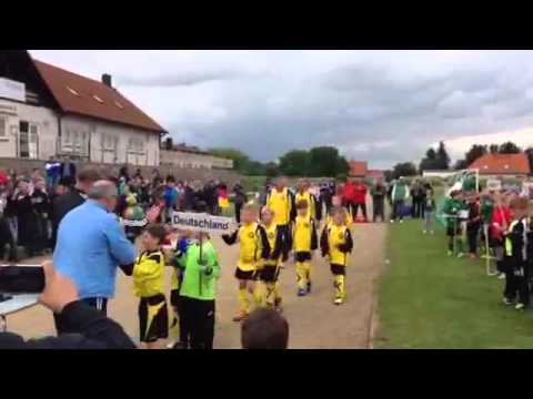 Die kleinen Weltmeister ( Schwarz-Gelb Bernburg)