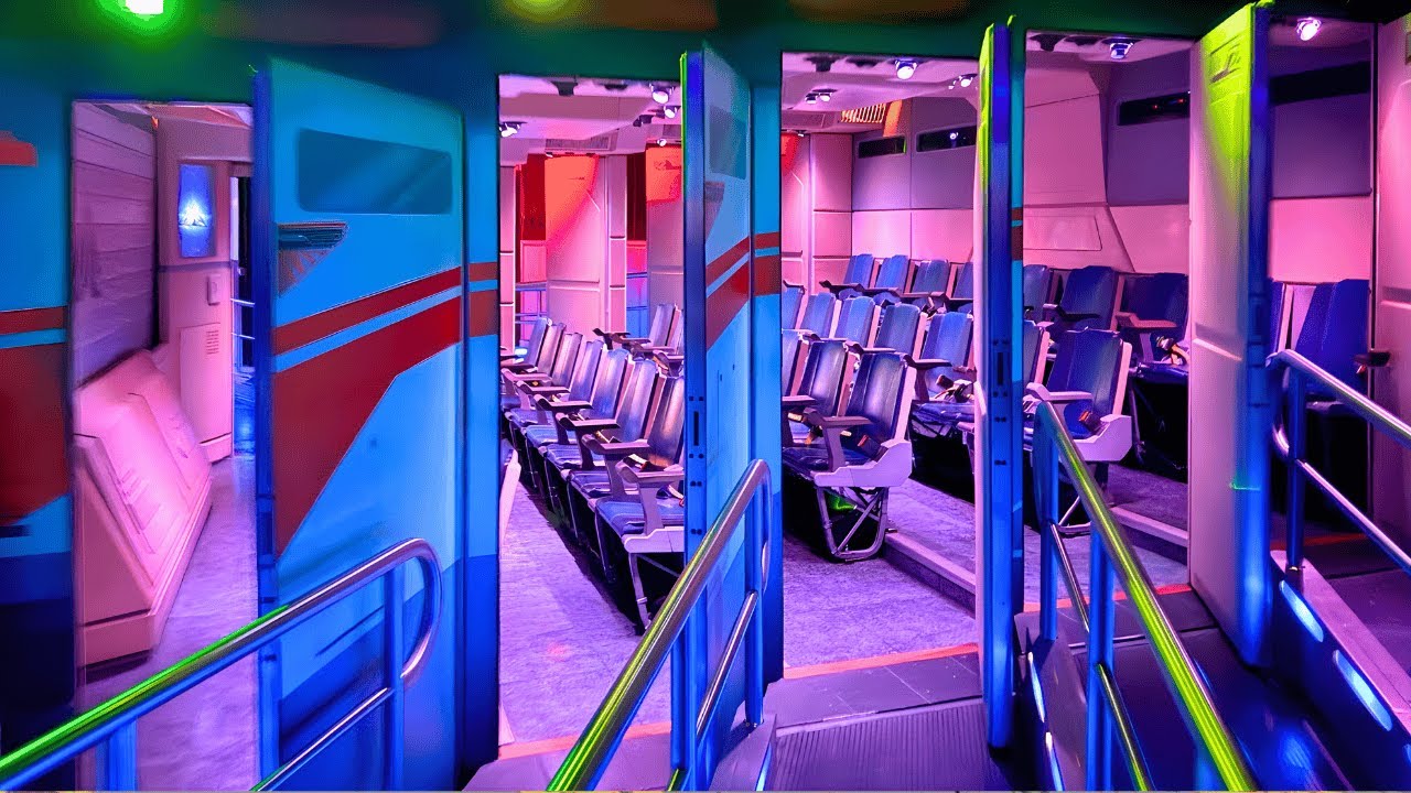 Vista previa del video POV de Star Tours — The Adventures Continue