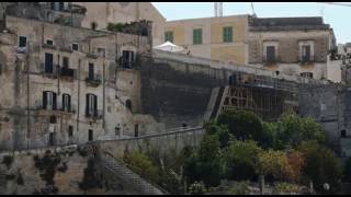 James Bond - Behind The Scenes of No Time To Die: Stunt bike jump rehearsal, Matera, Italy