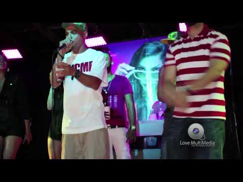 Heidy Brown Pink Concert