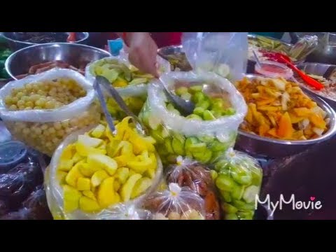 Phnom Penh Street Food - Walk Around Toul Tompoung Market In The Morning - Awesome Foods Video