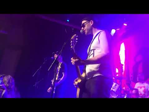 Kompass & Chauffeur von Alarmsignal in Oberhausen 2023