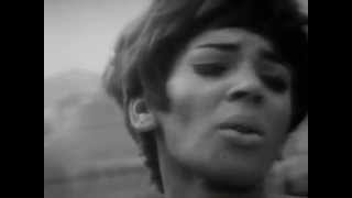 Shirley Bassey: Goldfinger, What Now My Love &amp; Big Spender