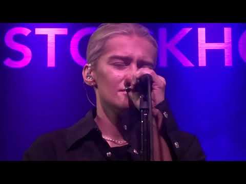 Julia Lov Intervju + Ändstation Stockholm Studio4 Radiohuset 230203