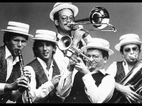 Play A Simple Melody - Bing and Gary Crosby