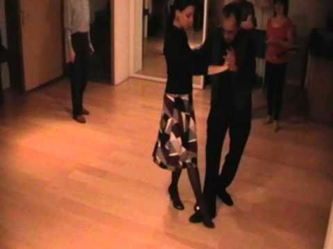 Tango Step: Sanguchito con Barrida