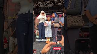 Download lagu ANAK KECIL BERSUARA EMAS,DISAWER JUTAAN #dangdut #dangdutkoplo #beranda mp3 Download lagu ANAK KECIL BERSUARA EMAS,DISAWER JUTAAN #dangdut #dangdutkoplo #beranda mp3