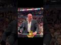 #TripleH se levanta para recibir a #pimpinela ! #viral #triplea #luchalibre #wwe #parati