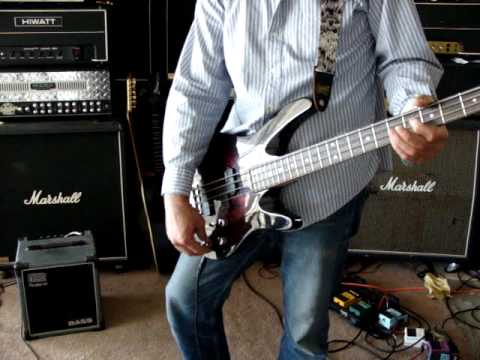 Washburn XS-4 Axxess Bass Guitar