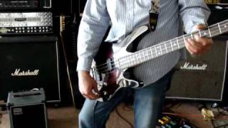 Video thumbnail for Washburn XS-4 Axxess Bass Guitar by IplayMusic2