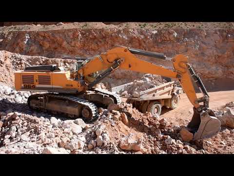 Liebherr 964C - Part 1
