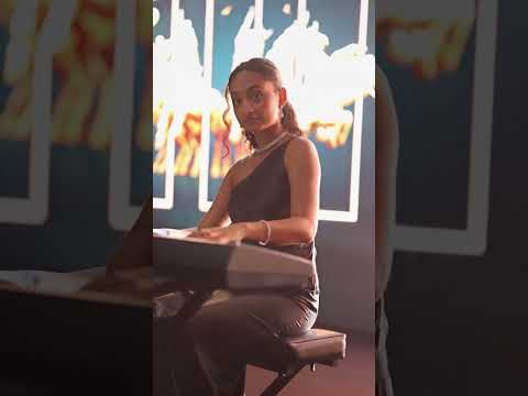 Riana on Keys - Piano Solo